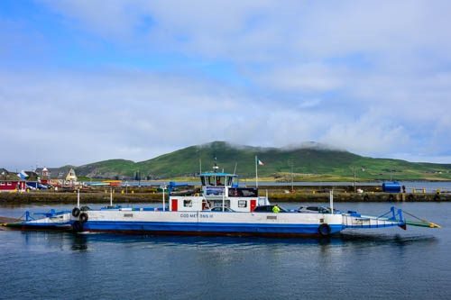 Voormalige Katwijkse veerpont God zij met ons III in Ierland, opname 4.