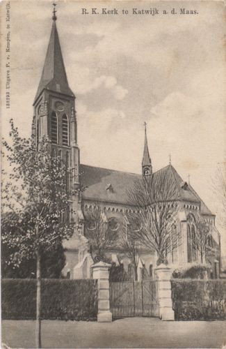 Historisch dorpsbeeld met de kerk van Katwijk rond 1910