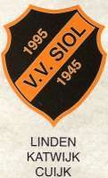 Oprichters en bestuur rond voetbalvereniging SIOL.