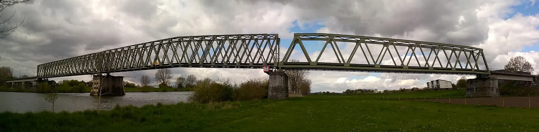 Spoorbrug over de Maas bij Katwijk–Mook, opname 7 in Katwijk aan de Maas (Noord-Brabant).